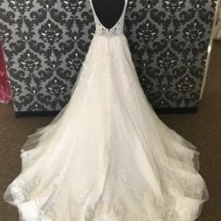 Something Blue Martina Liana MABLE 954 Women's Wedding Dress Beaded/Lace/Tulle A-line WEDDING DRESSES 10 Something Blue Martina Liana MABLE 954 Women's Wedding Dress Beaded/Lace/Tulle A-line WEDDING DRESSES