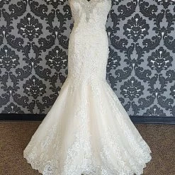 Something Blue Allure Bridal 2667 Wedding Dress Lace Light Gold Size 14 WEDDING DRESSES