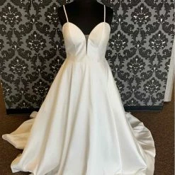Something Blue Allure Romance 3356 Size 16 Ivory Satin Deep-V Ballgown