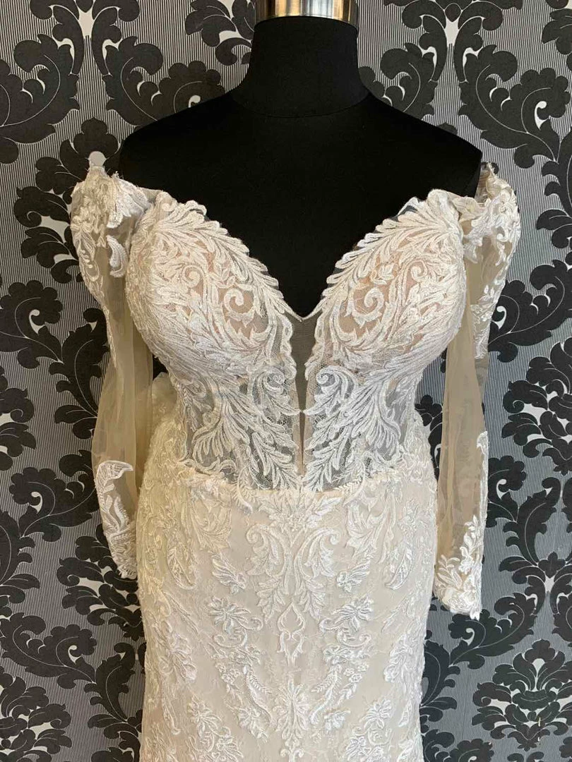 Something Blue Mori Lee By Madeline Gardner Size 20 Ivory Lace Fit & Flare WEDDING DRESSES 5 Something Blue Mori Lee By Madeline Gardner Size 20 Ivory Lace Fit & Flare WEDDING DRESSES