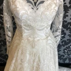 Something Blue Casablanca Women's Wedding Dress Lace Ivory/Silver Size 16 10 Something Blue Casablanca Women's Wedding Dress Lace Ivory/Silver Size 16