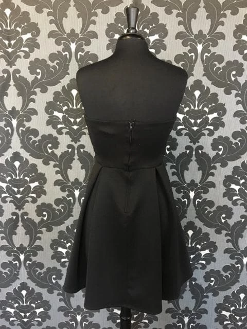 B. Darlin Size 11/12 Black Rhinestone Strapless Bodice Pleated Skirt FORMAL/MOTHER'S DRESSES 4 B. Darlin Size 11/12 Black Rhinestone Strapless Bodice Pleated Skirt FORMAL/MOTHER'S DRESSES