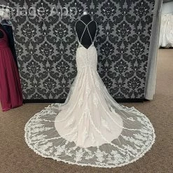 Something Blue Essense Of Australia D2432IV Wedding Dress Lace Size 10 AS IS SMALL HOLE ON HIP