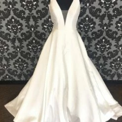 Something Blue WEDDING DRESSES Justin Alexander JOLYNN Women's Wedding Dress Bengaline Ivory Size 8