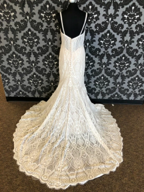 Something Blue Disney D265 "Pocahontas" Size 12 Ivory Lace Fit & Flare WEDDING DRESSES 5 Something Blue Disney D265 "Pocahontas" Size 12 Ivory Lace Fit & Flare WEDDING DRESSES