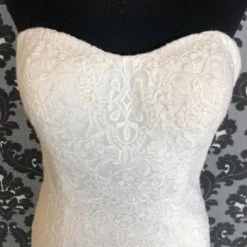 Something Blue Allure Romance Women's Wedding Dress Lace White Size 10 WEDDING DRESSES