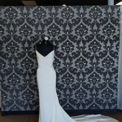 Something Blue WEDDING DRESSES La Perle LP2018 GWEN Wedding Dress Size 12 Silk Ivory Sleeveless Sheath