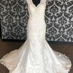 Something Blue WEDDING DRESSES Maggie Sottero Elison Women's Wedding Dress Size 10 Lace Ivory Size