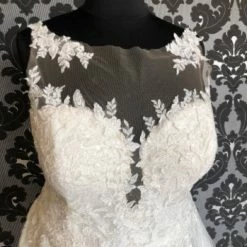 Something Blue Madeline Gardner Wedding Dress Tulle/Lace Ivory Size 22 Ballgown WEDDING DRESSES