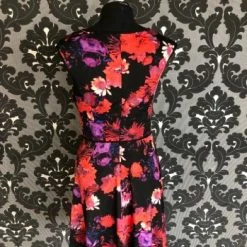 Something Blue FORMAL/MOTHER'S DRESSES London Times Women's Formal Poly Spandex Black/Red/Floral Size 8