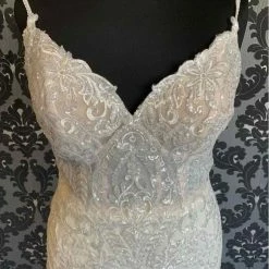 Something Blue Allure Bridal Disney "Princess Tiana" Size 16 Ivory Art Deco Fit & Flare WEDDING DRESSES