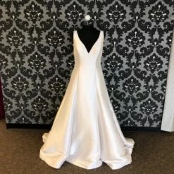 Something Blue Allure 9600 Women Wedding Dress Bengaline Almond Size 14 V-Neck WEDDING DRESSES