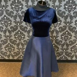 Something Blue Black Label By Jasmine M200065 Formal Satin/Velvet Navy Size 10 FORMAL/MOTHER'S DRESSES