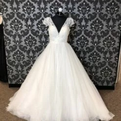 Something Blue WEDDING DRESSES Allure Bridal Disney "Cinderella" Size 12 Deep V Neckline Ballgown