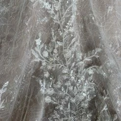 Something Blue Da Vinci Wedding Dress Lace/Beading Ivory/Blush Size 4 V-Neck WEDDING DRESSES