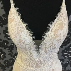 Something Blue Wedding Allure Romance Size 8 WEDDING DRESSES