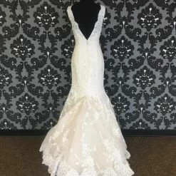 Shopsomethingblue Ivory Size 4 WEDDING DRESSES