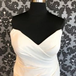 Something Blue Essense Of Australia D2907ZZZP Satin/Tulle AS IS STAINS, SNAGS ON BODICE