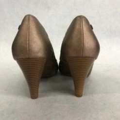 Something Blue NEW ARRIVALS Life Stride Size 8.5 Gold Women Heel