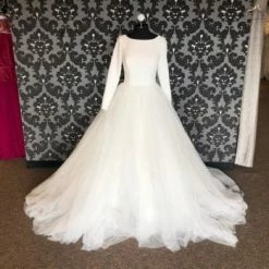 Something Blue Madison James MJ614 Women Wedding Dress Crepe/Tulle Ivory Size 8 WEDDING DRESSES