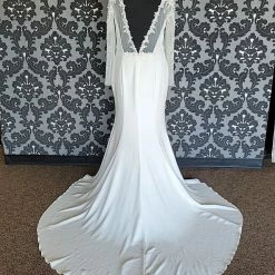 Something Blue WEDDING DRESSES Modeca Size 18 Ivory Crepe Long Sleeve Fit & Flare