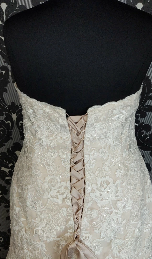 Something Blue Stella York 6870 Wedding Dress Size 26 Sequin/Lace Ivory Strapless WEDDING DRESSES 7 Something Blue Stella York 6870 Wedding Dress Size 26 Sequin/Lace Ivory Strapless WEDDING DRESSES