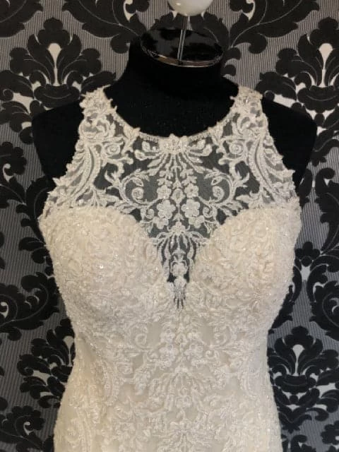 Something Blue Essense Of Australia D2174 Wedding Dress Beaded Lace AS IS- HOLES IN MESH/STAINS 4 Something Blue Essense Of Australia D2174 Wedding Dress Beaded Lace AS IS- HOLES IN MESH/STAINS