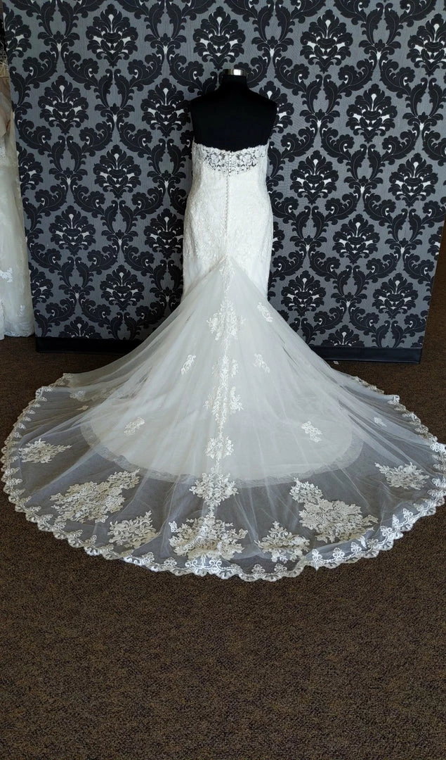 Something Blue WEDDING DRESSES Stellla York 6814 Wedding Dress Size 28 Lace/Sequin Ivory Strapless 5 Something Blue WEDDING DRESSES Stellla York 6814 Wedding Dress Size 28 Lace/Sequin Ivory Strapless