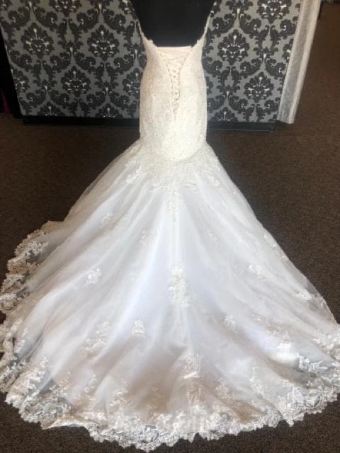 Something Blue Maggie Sottero Wedding Dress Lace/Tulle Ivory Size 10 Strapless WEDDING DRESSES 5 Something Blue Maggie Sottero Wedding Dress Lace/Tulle Ivory Size 10 Strapless WEDDING DRESSES