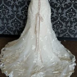 Something Blue Stella York 6870 Wedding Dress Size 26 Sequin/Lace Ivory Strapless WEDDING DRESSES 9 Something Blue Stella York 6870 Wedding Dress Size 26 Sequin/Lace Ivory Strapless WEDDING DRESSES