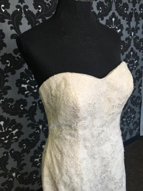 Something Blue Maggie Sottero 7MC928 Wedding Dress Embroidered Lace Ivory WEDDING DRESSES 5 Something Blue Maggie Sottero 7MC928 Wedding Dress Embroidered Lace Ivory WEDDING DRESSES