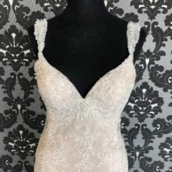 Something Blue WEDDING DRESSES Stella York 6371 SHANNON Wedding Dress Lace Ivory Size 10 Sheath "PRICED AS IS" 8 Something Blue WEDDING DRESSES Stella York 6371 SHANNON Wedding Dress Lace Ivory Size 10 Sheath