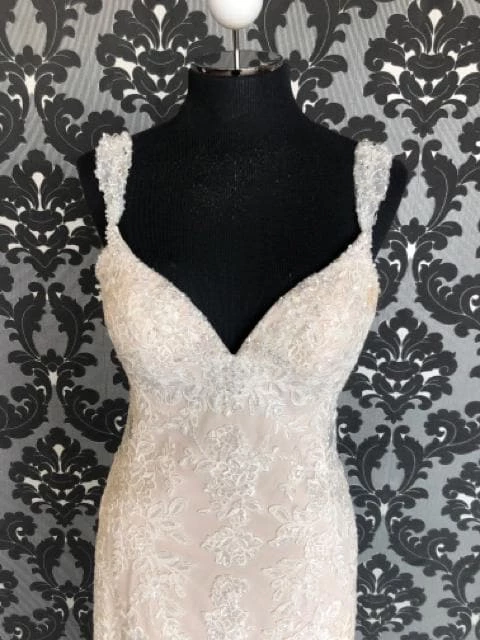 Something Blue WEDDING DRESSES Stella York 6371 SHANNON Wedding Dress Lace Ivory Size 10 Sheath "PRICED AS IS" 4 Something Blue WEDDING DRESSES Stella York 6371 SHANNON Wedding Dress Lace Ivory Size 10 Sheath "PRICED AS IS"