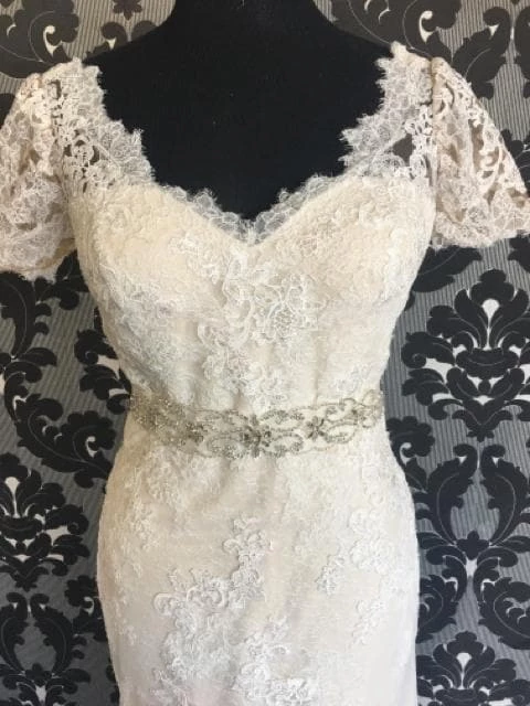 Something Blue Wedding Pronovias Wedding Dress Lace Ivory & Blush Size 8 NEW ARRIVALS 6 Something Blue Wedding Pronovias Wedding Dress Lace Ivory & Blush Size 8 NEW ARRIVALS