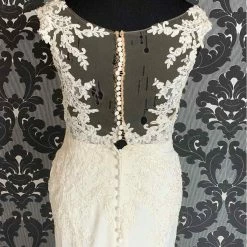Something Blue Mermaid Sleeveless Size 12 Ivory Crepe And Lace Wedding Dress