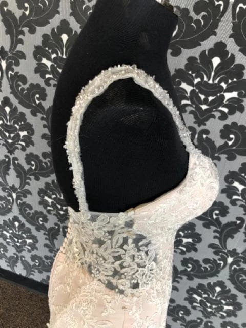 Something Blue WEDDING DRESSES Stella York 6371 SHANNON Wedding Dress Lace Ivory Size 10 Sheath "PRICED AS IS" 6 Something Blue WEDDING DRESSES Stella York 6371 SHANNON Wedding Dress Lace Ivory Size 10 Sheath "PRICED AS IS"