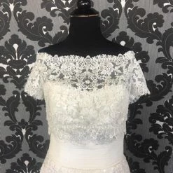 Size 8 Off White Pronovias Lace/Chiffon Convertible Topper Sheath Sweetheart WEDDING DRESSES
