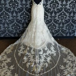 Something Blue Stella York Wedding Dress Size 10 Lace Ivory Spaghetti Sheath Sweetheart