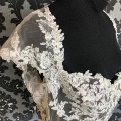 Something Blue NEW ARRIVALS Sincerity Size 14 Ivory Lace And Sequin Jacket