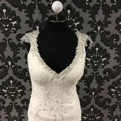 WEDDING DRESSES Maggie Sottero 4MS854 Lace Ivory Wedding Dress Size 12