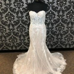 Something Blue Justin Alexander Women's Wedding Dress Lace Nude/Ivory Size 12 WEDDING DRESSES