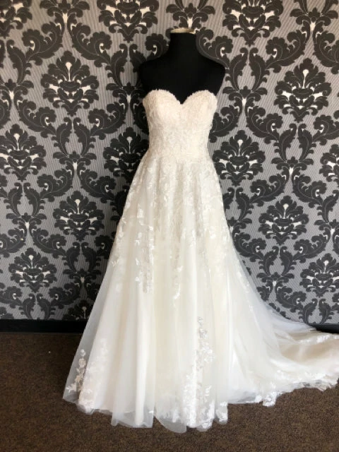 Something Blue Stella York 6776IVZP Wedding Dress Tulle/Lace Ivory Size 8 WEDDING DRESSES 3 Something Blue Stella York 6776IVZP Wedding Dress Tulle/Lace Ivory Size 8 WEDDING DRESSES
