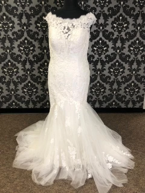 Something Blue WEDDING DRESSES Casablanca BL329 Darcey Women Wedding Dress Lace Ivory Size 22 3 Something Blue WEDDING DRESSES Casablanca BL329 Darcey Women Wedding Dress Lace Ivory Size 22