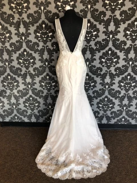 Something Blue As Is Zavana WA6021-1Z Wedding Dress Lace Ivory/Champ Size 12 V-Neck 5 Something Blue As Is Zavana WA6021-1Z Wedding Dress Lace Ivory/Champ Size 12 V-Neck