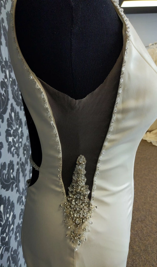 Something Blue WEDDING DRESSES Allure Bridal 9568 Size 12 Ivory Satin Highneck Fit & Flare 4 Something Blue WEDDING DRESSES Allure Bridal 9568 Size 12 Ivory Satin Highneck Fit & Flare