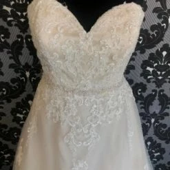 Something Blue Ella Rose BEATRICE BE421 Women's Wedding Dress Lace Sand/Ivory Size 26