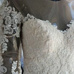 Something Blue Stella York Women's Wedding Dress Lace Ivory Size 8 Long Sleeve "PRICED AS IS" WEDDING DRESSES
