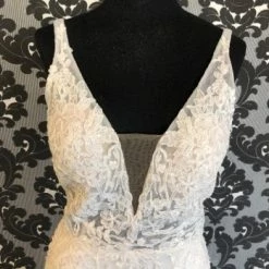 Something Blue Calla Blanche Size 14 Ivory Mermaid Deep V Sleeveless Lace Mermaid WEDDING DRESSES