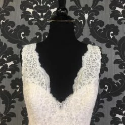 Shopsomethingblue Ivory Size 4 WEDDING DRESSES