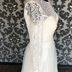 Something Blue Allure L534 Women Wedding Dress Lace/Tulle Ivory Size 12 Sheath WEDDING DRESSES